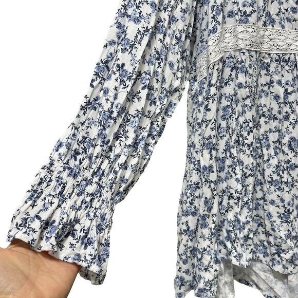 Torrid Micro Floral Babydoll Slub Lace Trim Top Size 3X Blue Milkmaid Prairie - Picture 4 of 8
